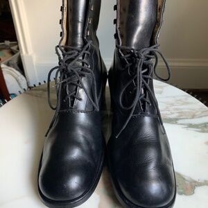 Sartore Black Leather Lace-up Ankle Boots. (Made in France)